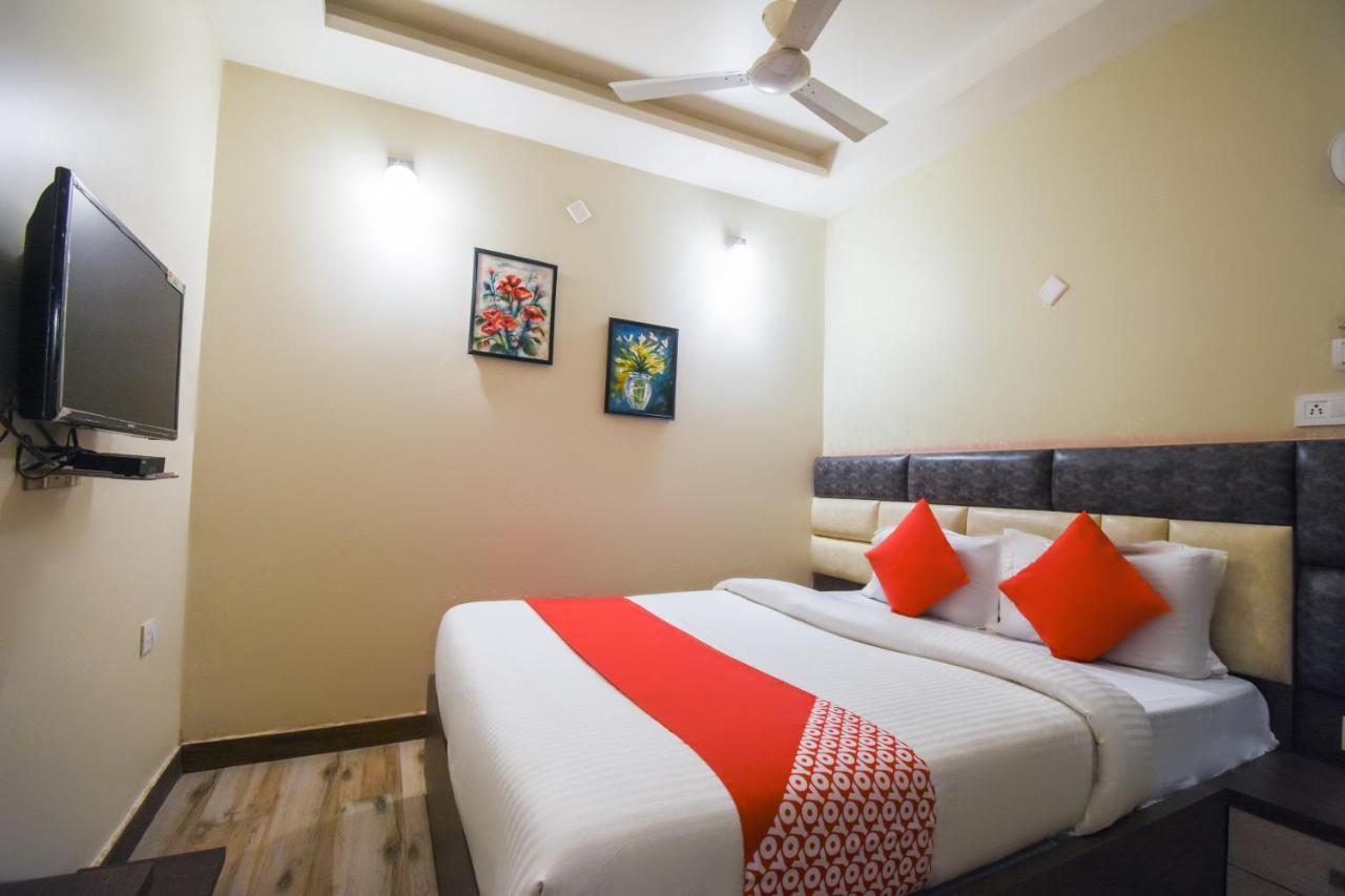 Oyo 64260 Hotel Rajnandini Habra Luaran gambar