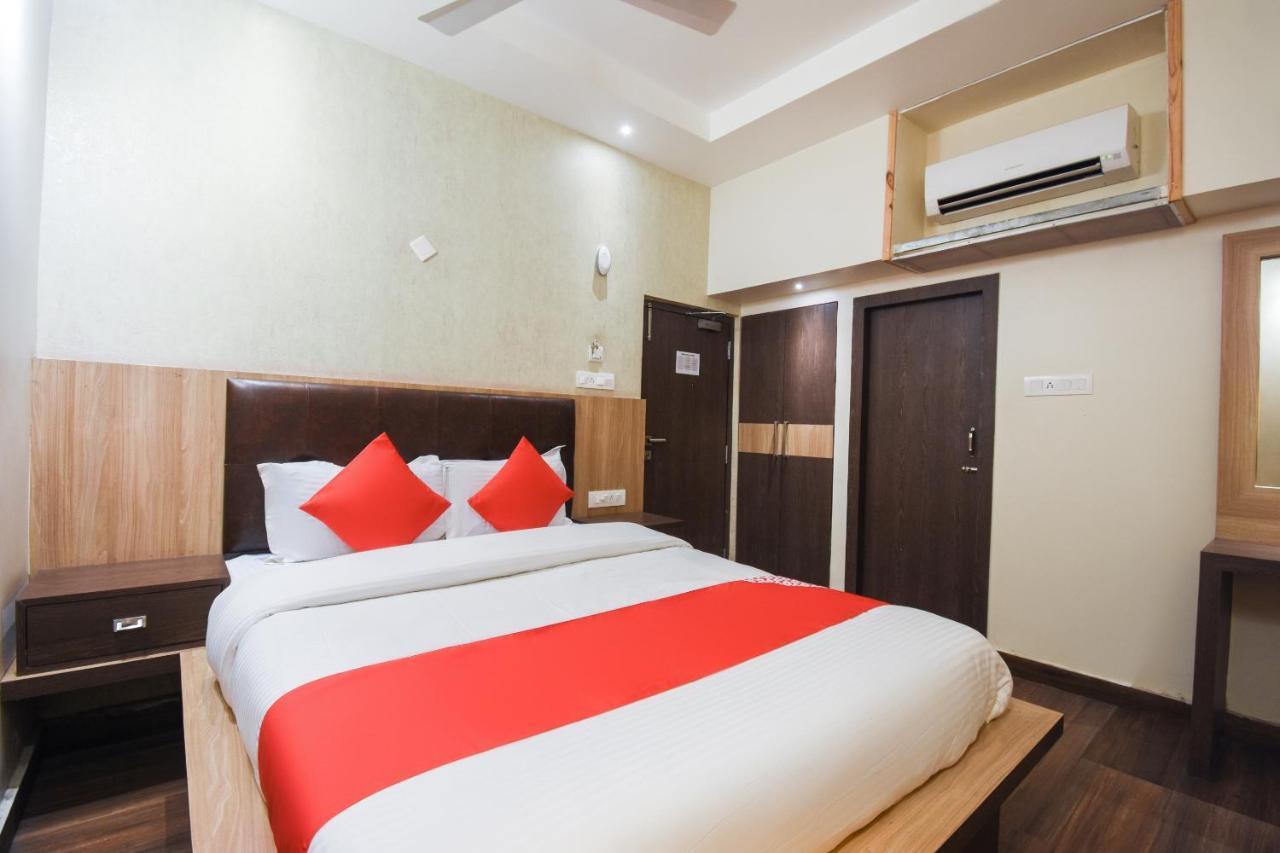 Oyo 64260 Hotel Rajnandini Habra Luaran gambar
